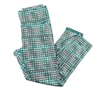 Fabletics powerhold Pixel Houndstooth‎ High Waisted capri leggings Medium yoga